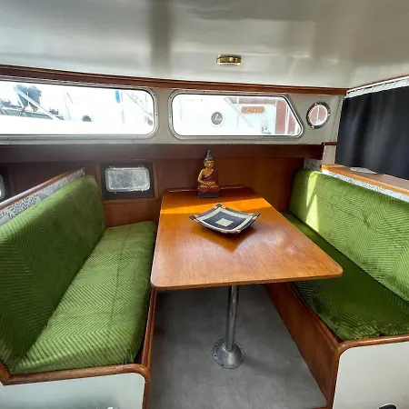 Bateau Paisible Botel *