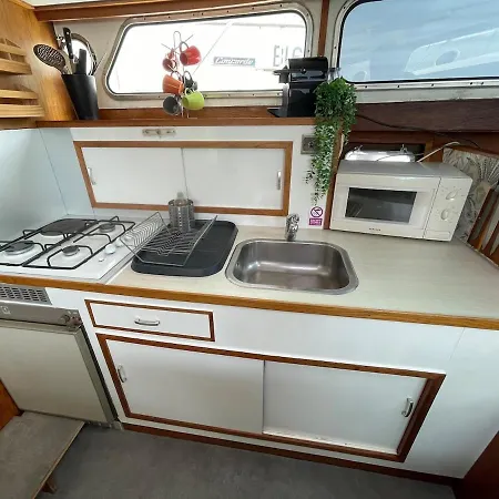 Bateau Paisible Botel